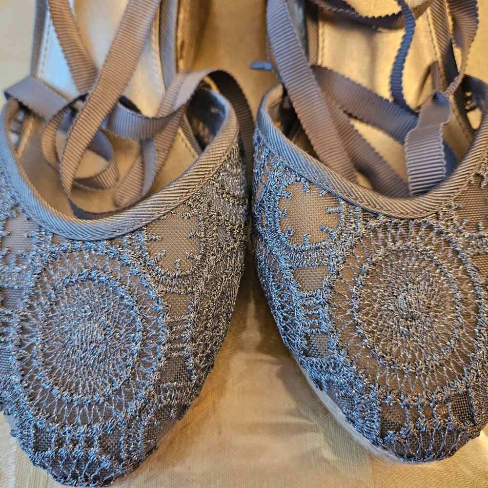 NWOT Parpell Studio Pewter/Silver Lace Espadrille - Picture 4 of 11